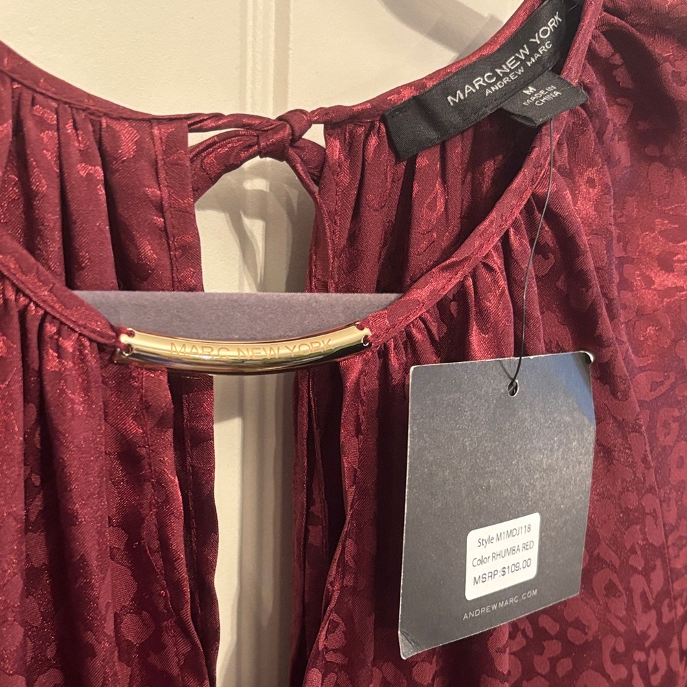 Elegant Burgundy Animal Print 3/4 Sleeve Jumpsuit NWT - Picture 3 of 4